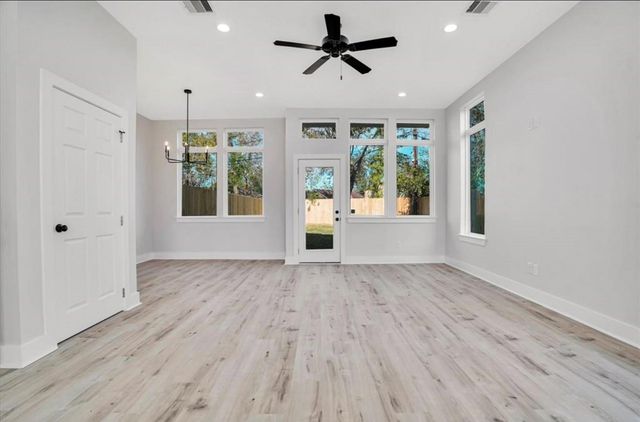 805 Granville Drive, Houston, TX 77091