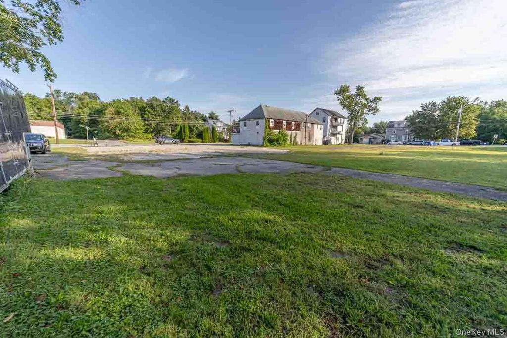 212 Homestead Avenue, Maybrook, NY 12543 — photo 2