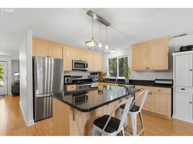 17103 Se 18TH St, Vancouver, WA 98683