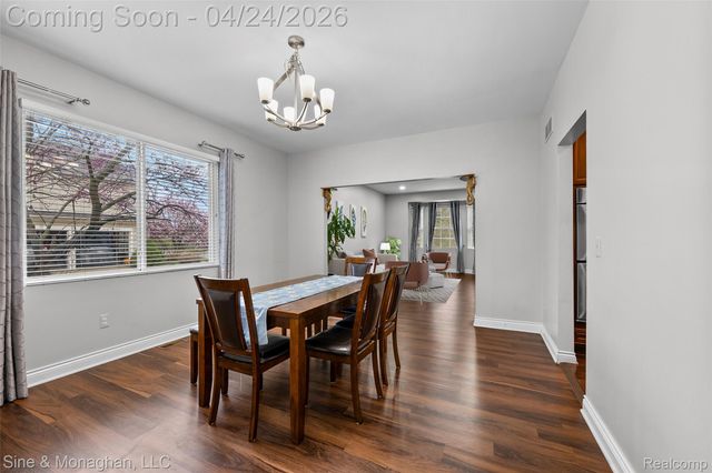 4451 Carriage Hill Court, Oakland Charter Township, MI 48306