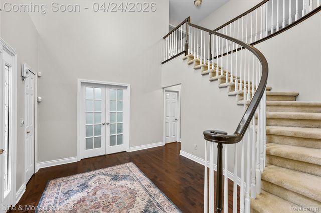 4451 Carriage Hill Court, Oakland Charter Township, MI 48306