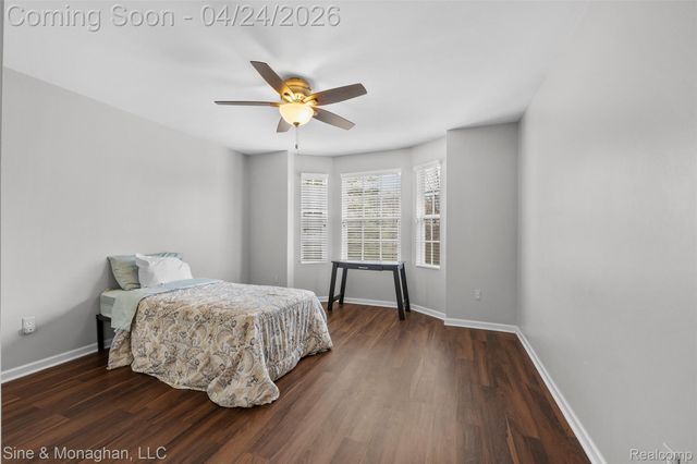 4451 Carriage Hill Court, Oakland Charter Township, MI 48306