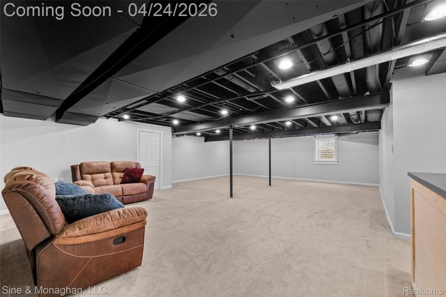 4451 Carriage Hill Court, Oakland Charter Township, MI 48306