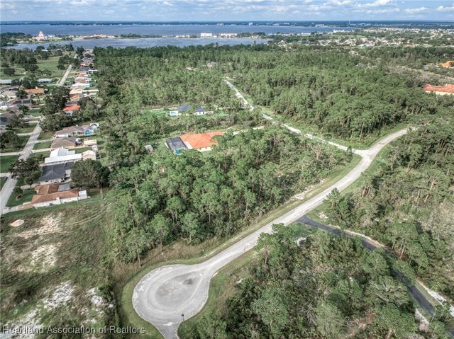 3000 Hawks Landing Circle, Sebring, FL 33875