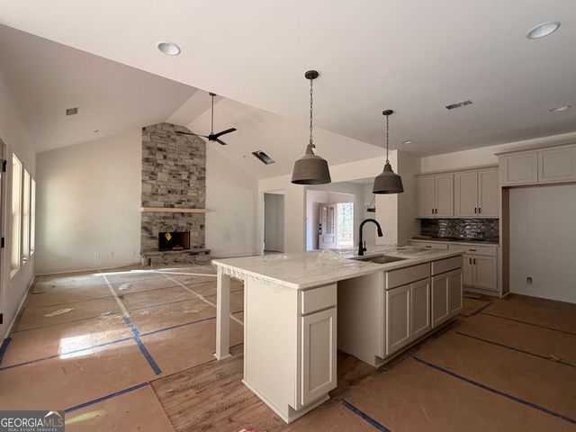 3243 Old Lifsey Springs Road, Molena, GA 30258