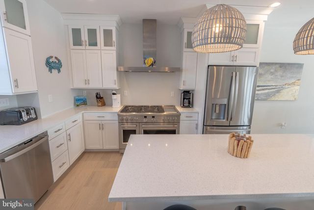432 MORRIS BLVD, Manahawkin, NJ 08050