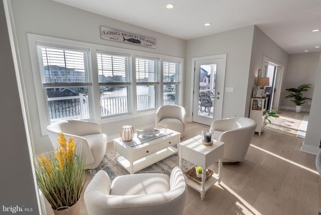 432 MORRIS BLVD, Manahawkin, NJ 08050