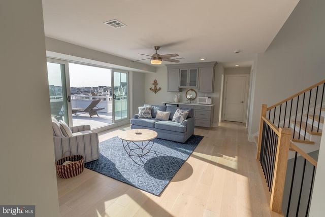 432 MORRIS BLVD, Manahawkin, NJ 08050