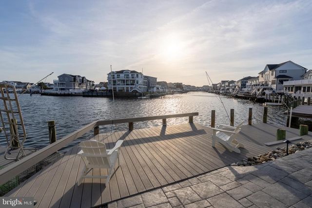 432 MORRIS BLVD, Manahawkin, NJ 08050
