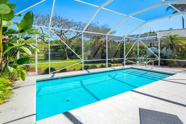 4983 Garden Drive, Delray Beach, FL 33445