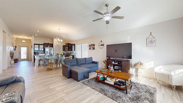 1172 Indigo Sky Street, El Paso, TX 79928