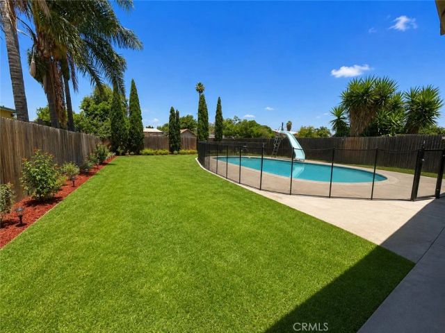 18522 7th, Bloomington, CA 92316