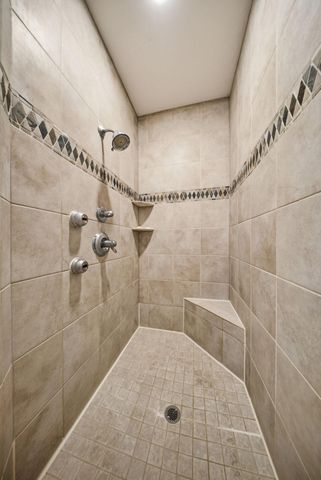 905 Highlander Trail, Hudson, WI 54016