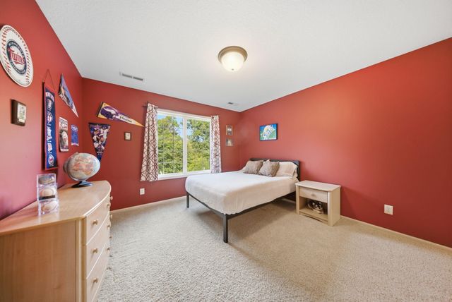 905 Highlander Trail, Hudson, WI 54016