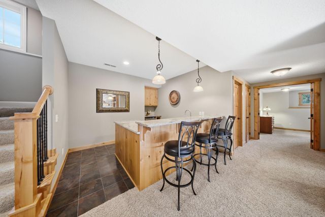 905 Highlander Trail, Hudson, WI 54016