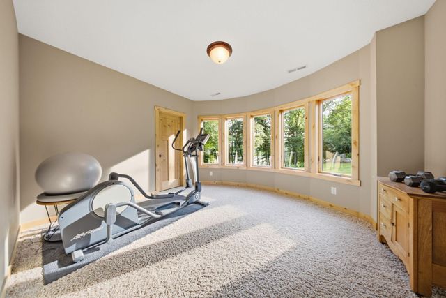 905 Highlander Trail, Hudson, WI 54016