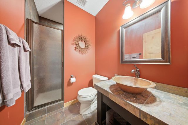905 Highlander Trail, Hudson, WI 54016