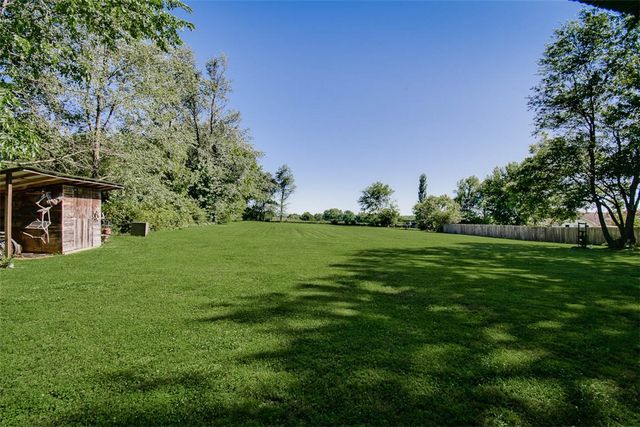 331 W Willow Avenue, Farmington, AR 72730