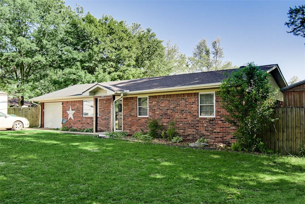 331 W Willow Avenue, Farmington, AR 72730