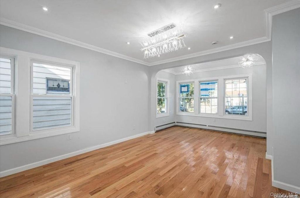 14716 Linden Boulevard, Jamaica, NY 11436 — photo 4