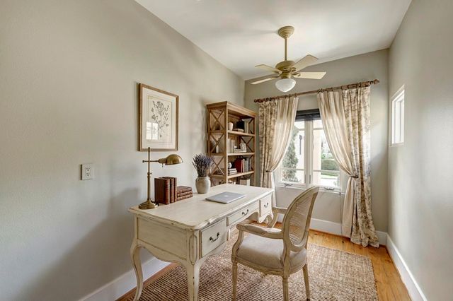 16 Lana Lane B, Houston, TX 77027