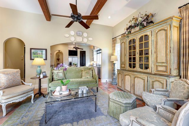 16 Lana Lane B, Houston, TX 77027