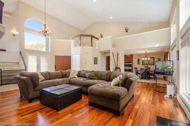 28909 Hidden Trail, Farmington Hills, MI 48331