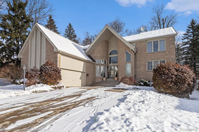 28909 Hidden Trail, Farmington Hills, MI 48331