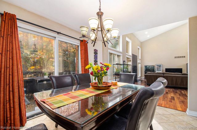 28909 Hidden Trail, Farmington Hills, MI 48331