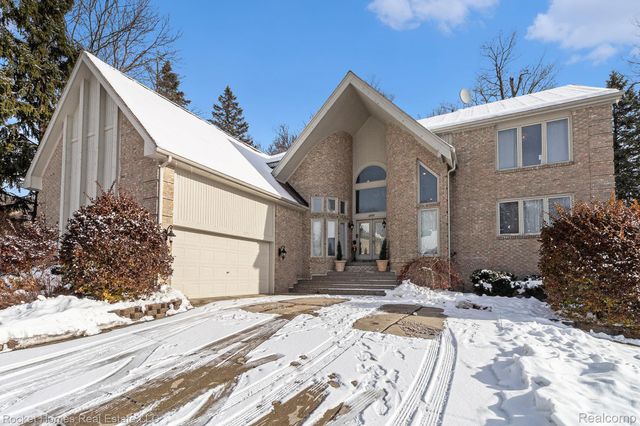 28909 Hidden Trail, Farmington Hills, MI 48331