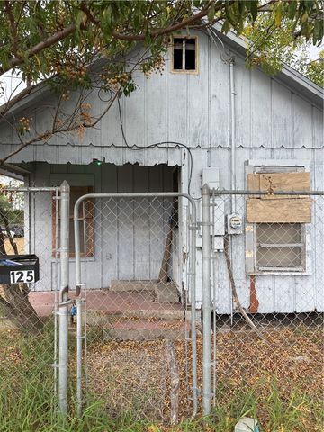 125 N Bluntzer St, Corpus Christi, TX 78408