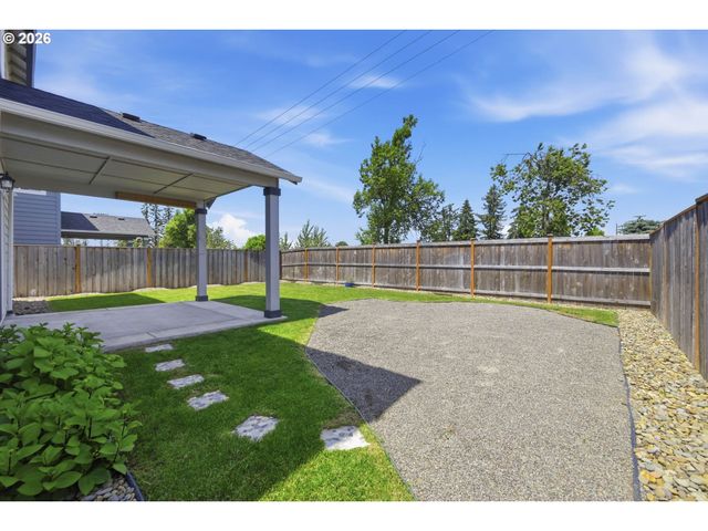 5290 SQUIRREL St, Springfield, OR 97478