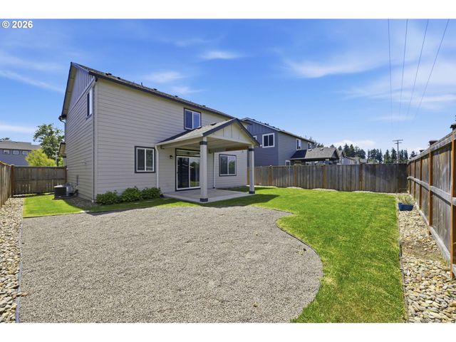 5290 SQUIRREL St, Springfield, OR 97478
