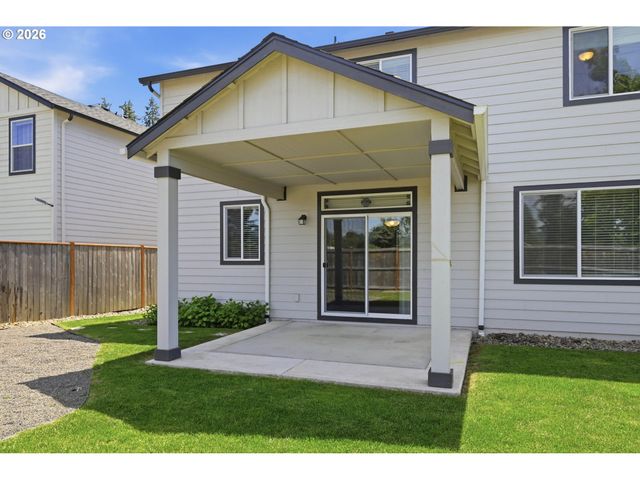 5290 SQUIRREL St, Springfield, OR 97478