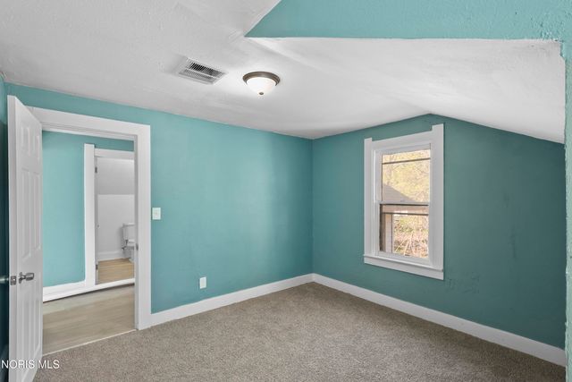5805 Fryer Avenue, Toledo, OH 43615