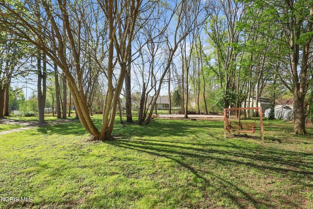 5805 Fryer Avenue, Toledo, OH 43615