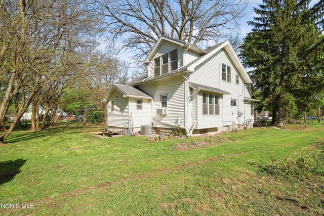 5805 Fryer Avenue, Toledo, OH 43615