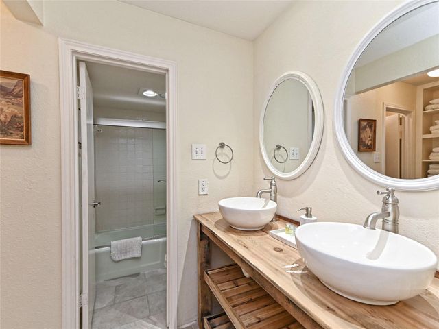 199 World Of Tennis SQ, Lakeway, TX 78738