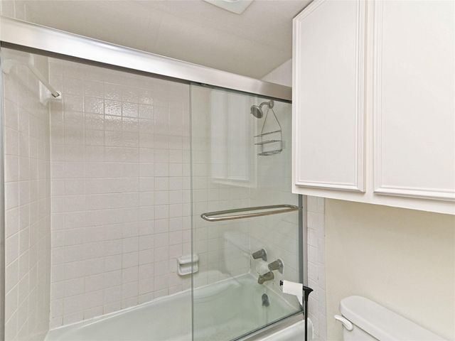 199 World Of Tennis SQ, Lakeway, TX 78738