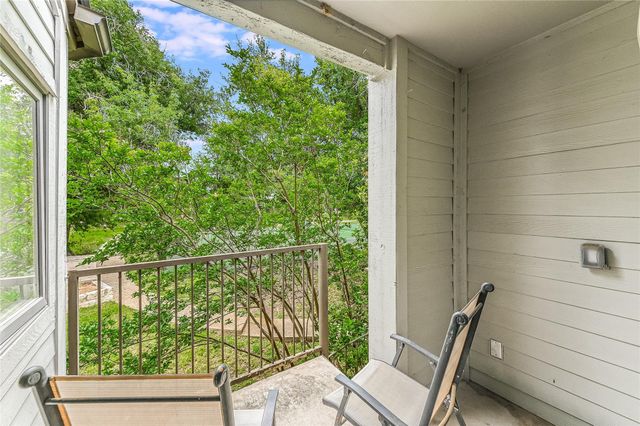 199 World Of Tennis SQ, Lakeway, TX 78738