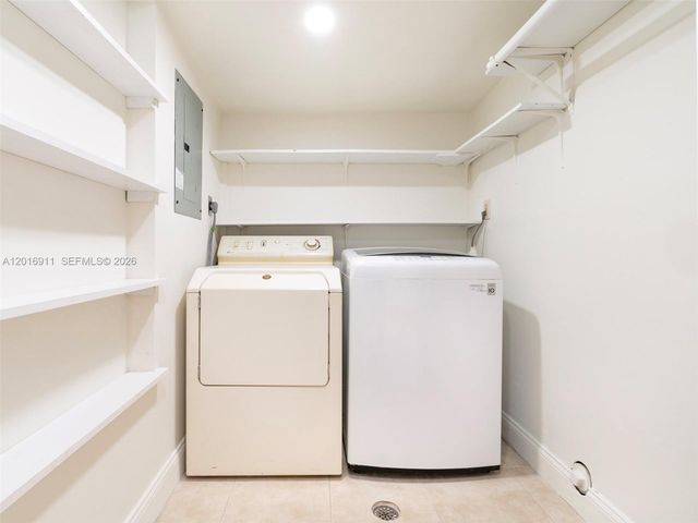 11800 SW 77th Ave, Pinecrest, FL 33156