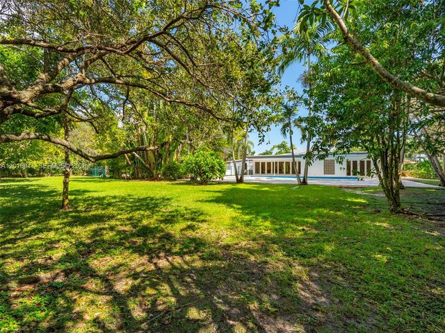 11800 SW 77th Ave, Pinecrest, FL 33156
