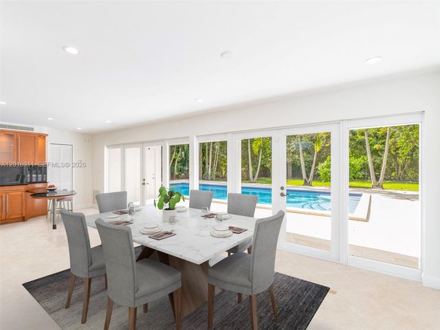 11800 SW 77th Ave, Pinecrest, FL 33156