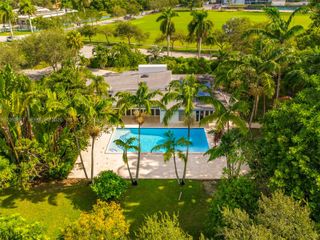 11800 SW 77th Ave, Pinecrest, FL 33156