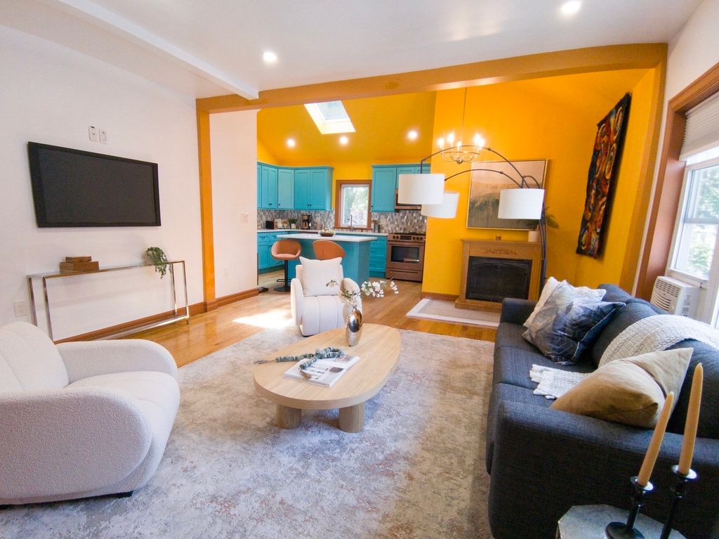 360 Harvard St, Boston, MA 02124