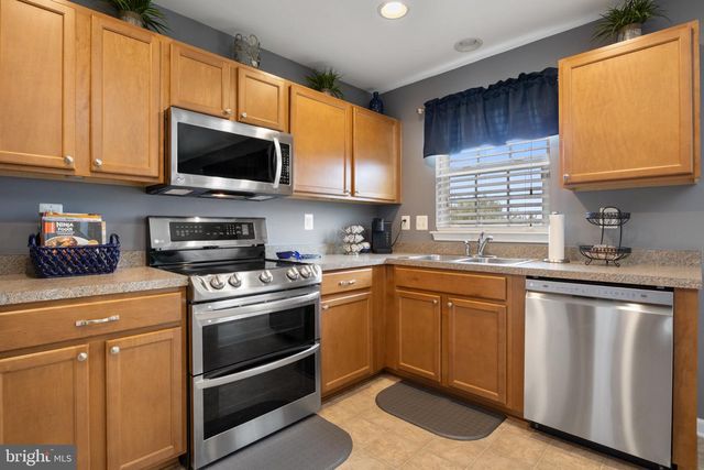 856 COUNTRYSIDE RD, Seven Valleys, PA 17360