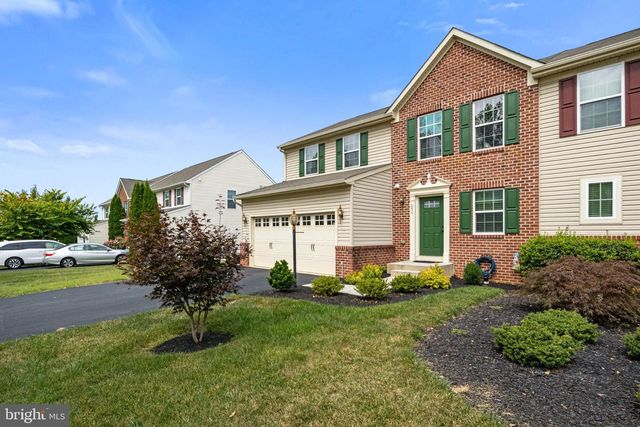 856 COUNTRYSIDE RD, Seven Valleys, PA 17360