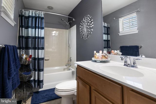 856 COUNTRYSIDE RD, Seven Valleys, PA 17360