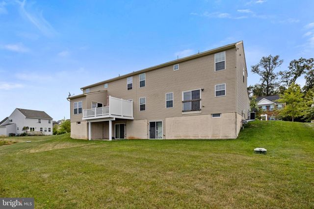 856 COUNTRYSIDE RD, Seven Valleys, PA 17360