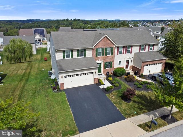 856 COUNTRYSIDE RD, Seven Valleys, PA 17360